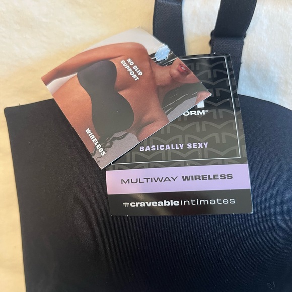 Black Convertible Strapless Bra - Picture 3 of 5